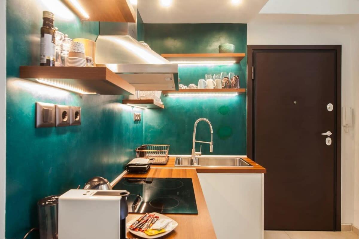 Beautiful Elegant Apartment Next To Monastiraki Atenas Exterior foto