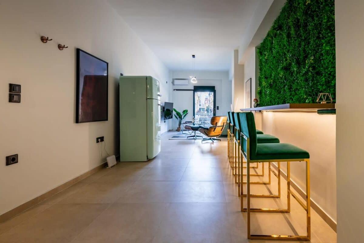 Beautiful Elegant Apartment Next To Monastiraki Atenas Exterior foto